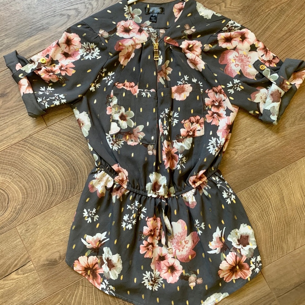 Floral top